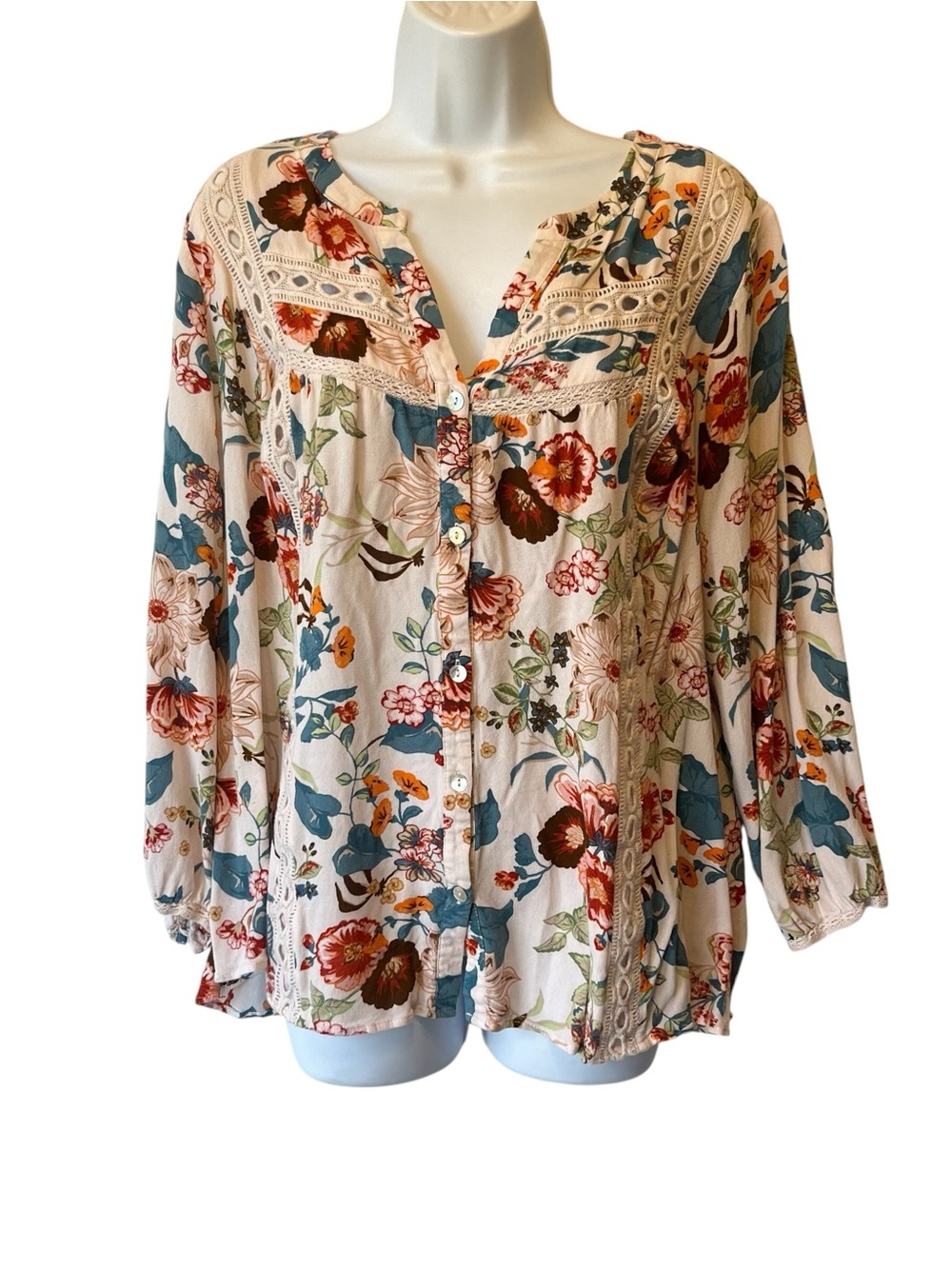 Daniel Rainn blouse 2X Colorful Floral Rayon Lace trim Long sleeves Womens top